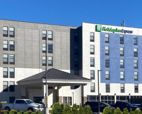 Отель Holiday Inn Express & Suites Central Omaha, an IHG Hotel  Омаха